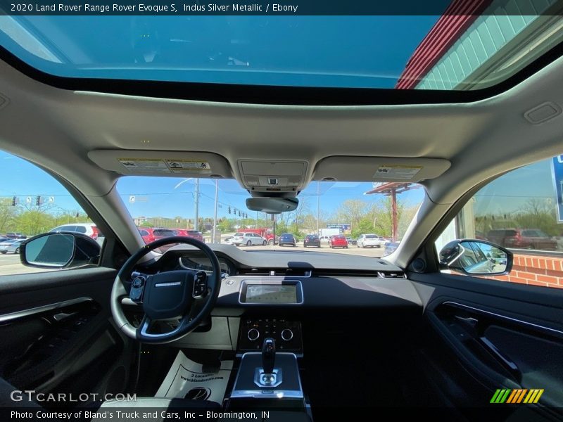 Indus Silver Metallic / Ebony 2020 Land Rover Range Rover Evoque S