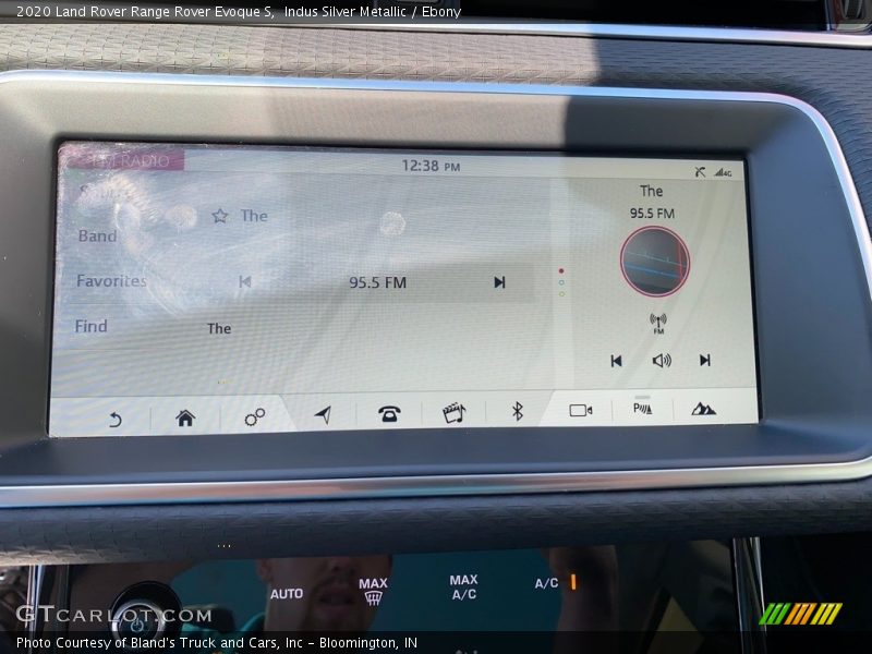 Indus Silver Metallic / Ebony 2020 Land Rover Range Rover Evoque S