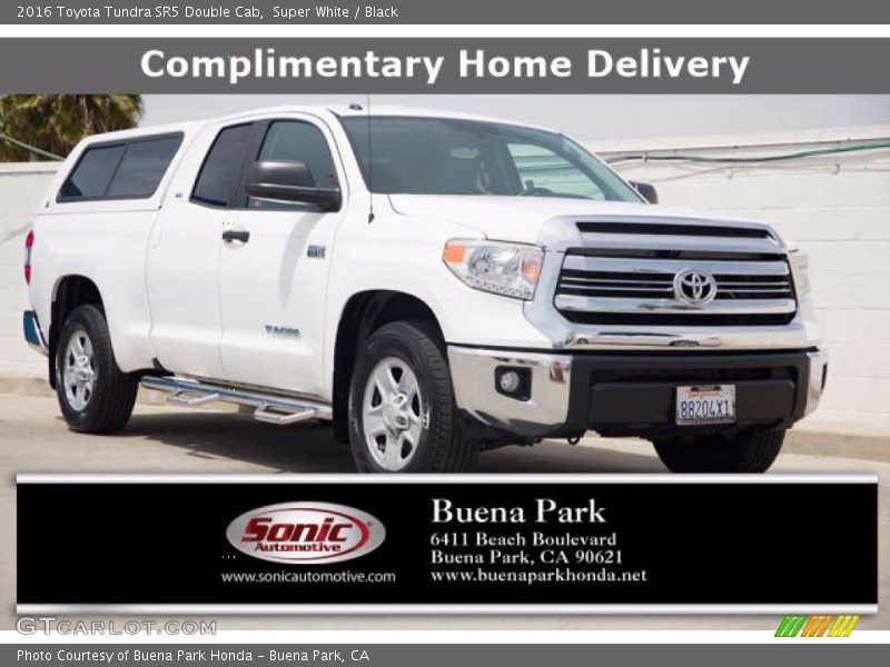 Super White / Black 2016 Toyota Tundra SR5 Double Cab