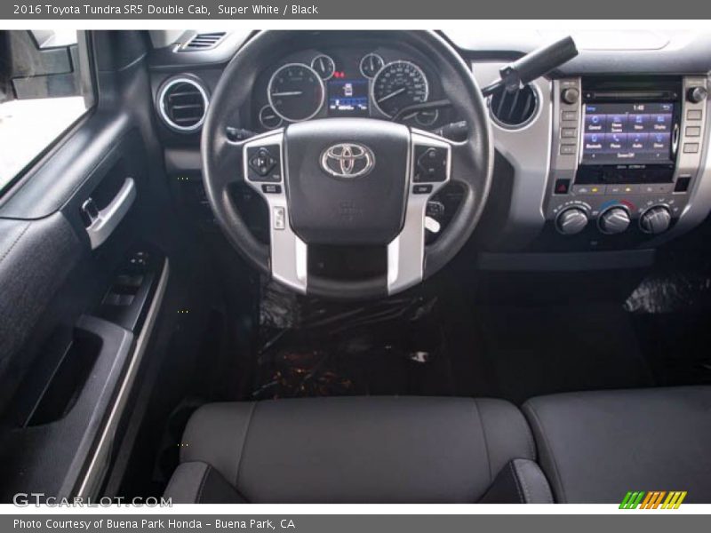Super White / Black 2016 Toyota Tundra SR5 Double Cab