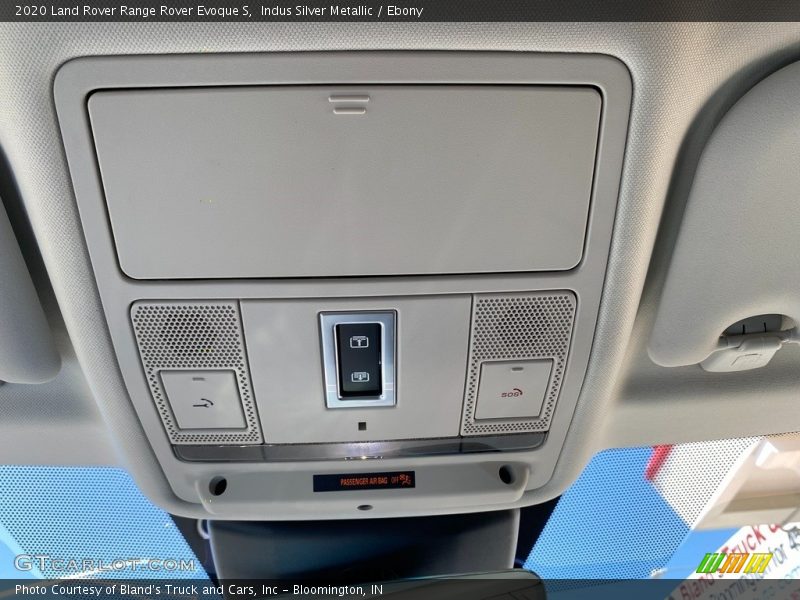 Indus Silver Metallic / Ebony 2020 Land Rover Range Rover Evoque S