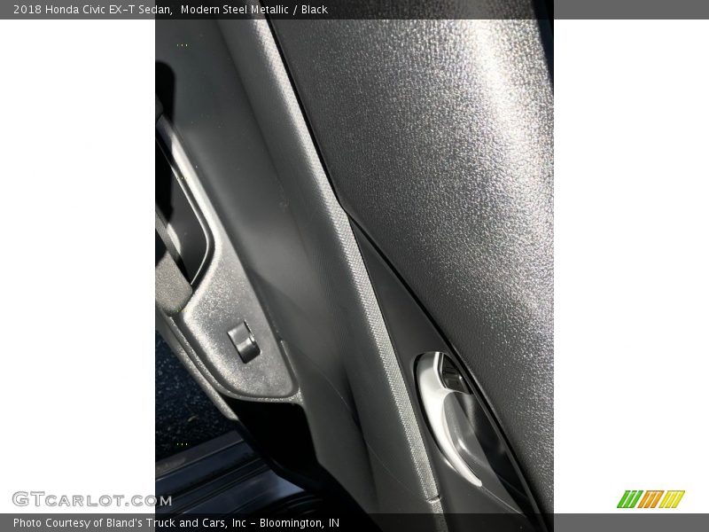Modern Steel Metallic / Black 2018 Honda Civic EX-T Sedan