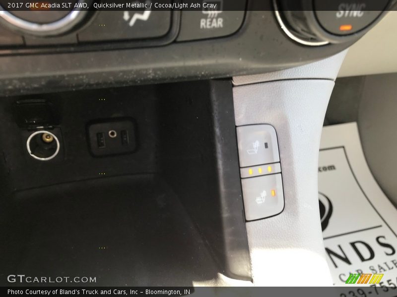 Quicksilver Metallic / Cocoa/Light Ash Gray 2017 GMC Acadia SLT AWD