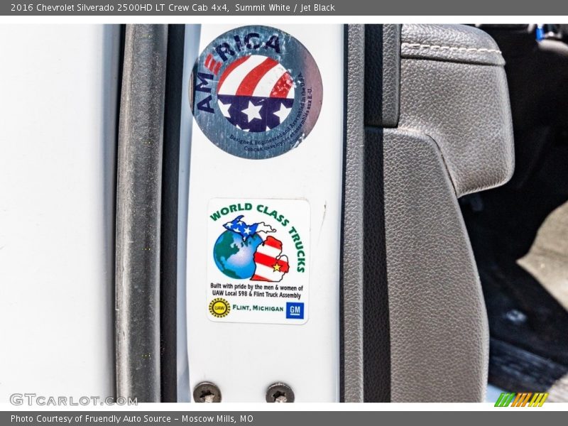 Summit White / Jet Black 2016 Chevrolet Silverado 2500HD LT Crew Cab 4x4