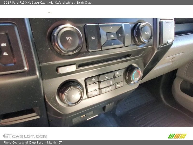 Oxford White / Earth Gray 2017 Ford F150 XL SuperCab 4x4