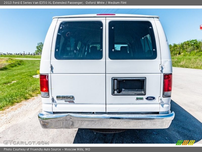 Oxford White / Medium Flint 2013 Ford E Series Van E350 XL Extended Passenger