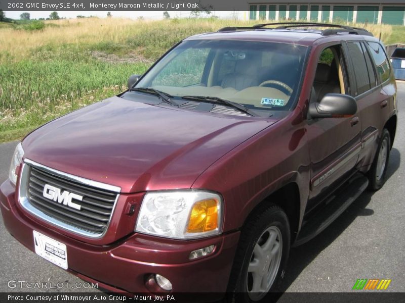 Monterey Maroon Metallic / Light Oak 2002 GMC Envoy SLE 4x4