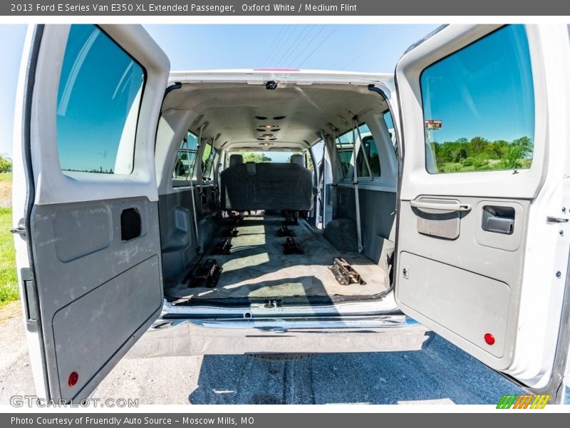 Oxford White / Medium Flint 2013 Ford E Series Van E350 XL Extended Passenger