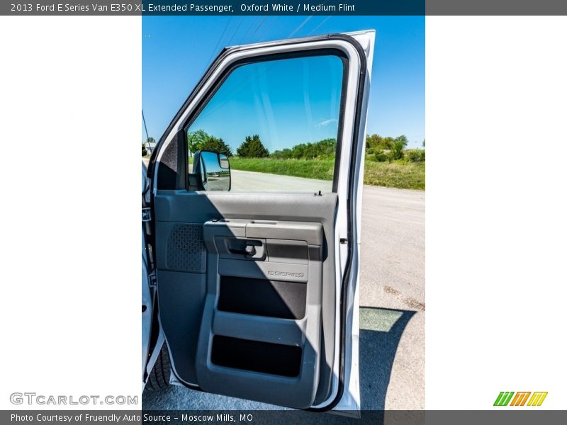 Oxford White / Medium Flint 2013 Ford E Series Van E350 XL Extended Passenger