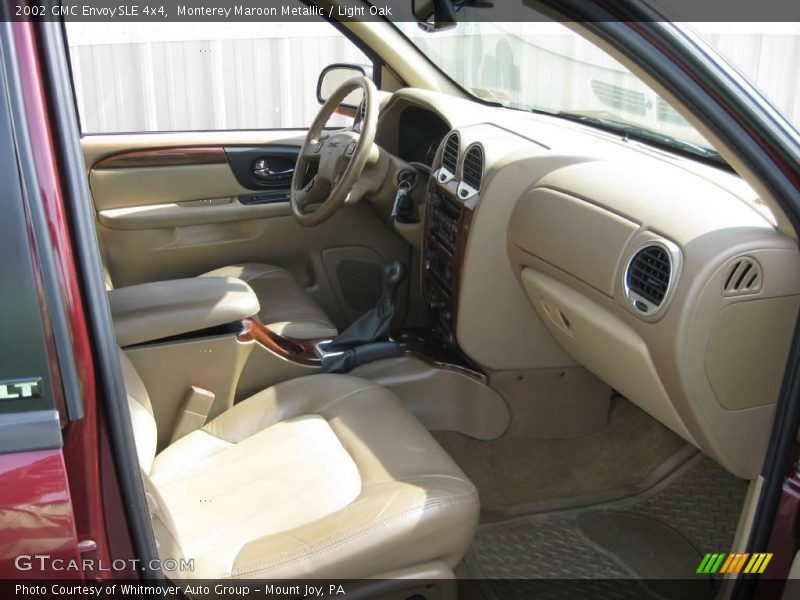 Monterey Maroon Metallic / Light Oak 2002 GMC Envoy SLE 4x4