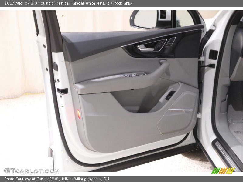 Glacier White Metallic / Rock Gray 2017 Audi Q7 3.0T quattro Prestige