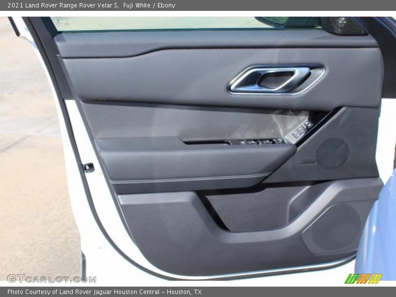 Fuji White / Ebony 2021 Land Rover Range Rover Velar S