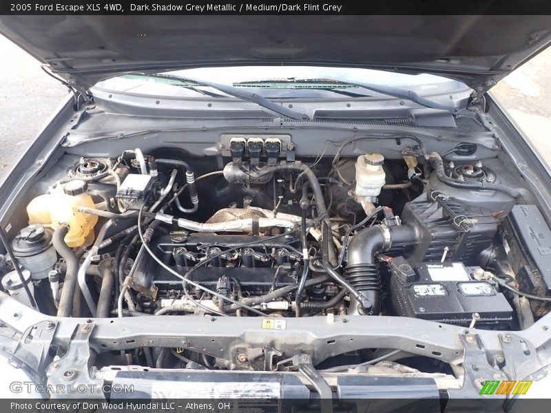 Dark Shadow Grey Metallic / Medium/Dark Flint Grey 2005 Ford Escape XLS 4WD