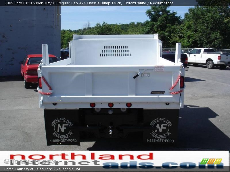 Oxford White / Medium Stone 2009 Ford F350 Super Duty XL Regular Cab 4x4 Chassis Dump Truck