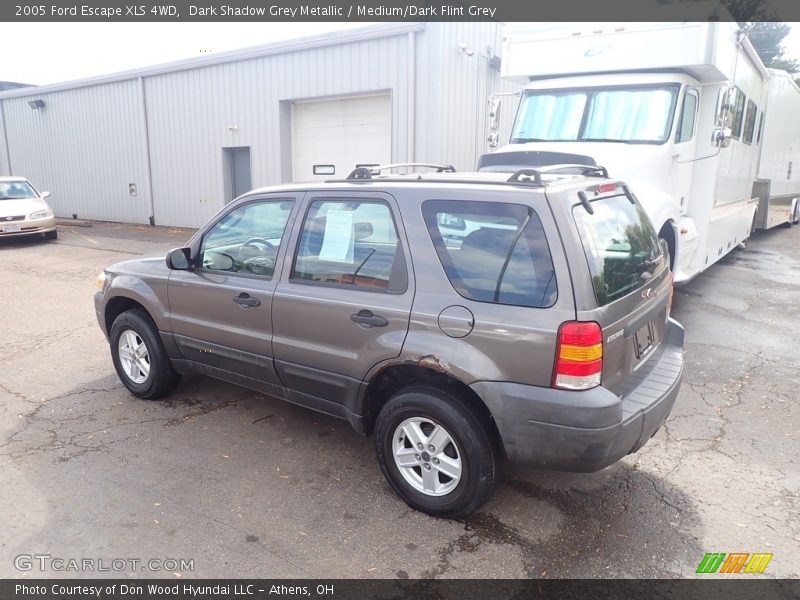 Dark Shadow Grey Metallic / Medium/Dark Flint Grey 2005 Ford Escape XLS 4WD