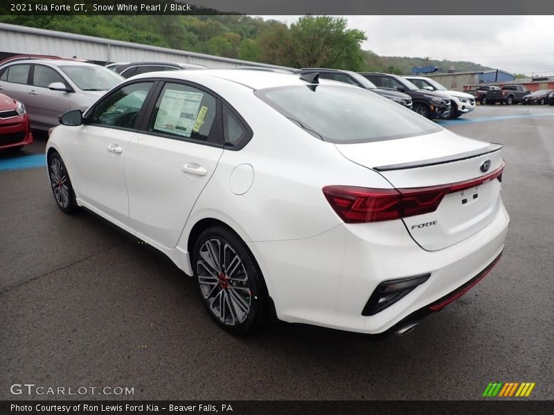 Snow White Pearl / Black 2021 Kia Forte GT