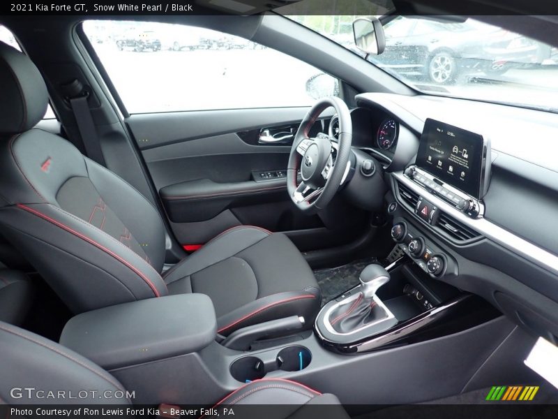 Snow White Pearl / Black 2021 Kia Forte GT