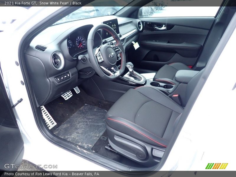 Snow White Pearl / Black 2021 Kia Forte GT