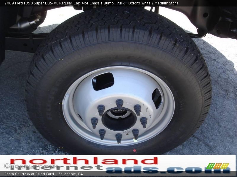 Oxford White / Medium Stone 2009 Ford F350 Super Duty XL Regular Cab 4x4 Chassis Dump Truck