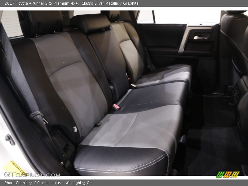Classic Silver Metallic / Graphite 2017 Toyota 4Runner SR5 Premium 4x4