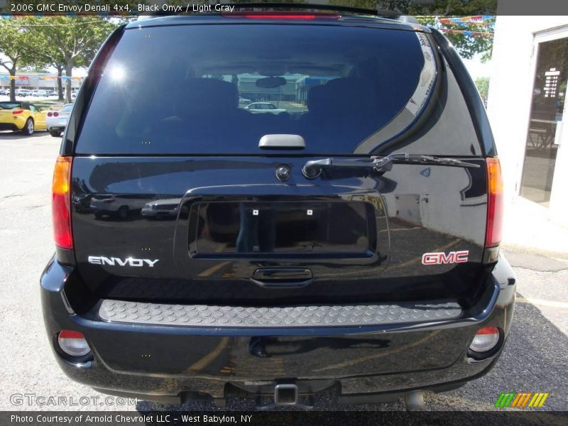 Black Onyx / Light Gray 2006 GMC Envoy Denali 4x4