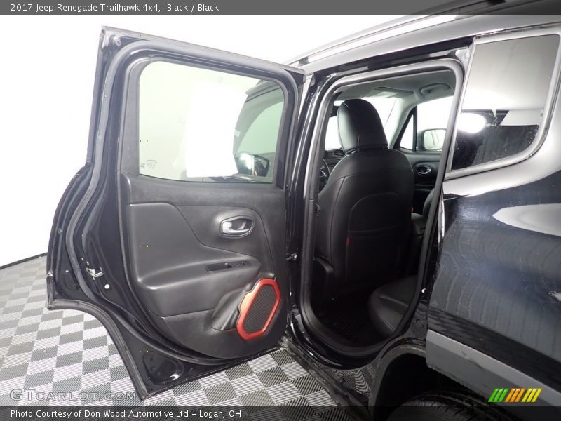 Black / Black 2017 Jeep Renegade Trailhawk 4x4