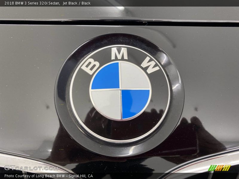 Jet Black / Black 2018 BMW 3 Series 320i Sedan