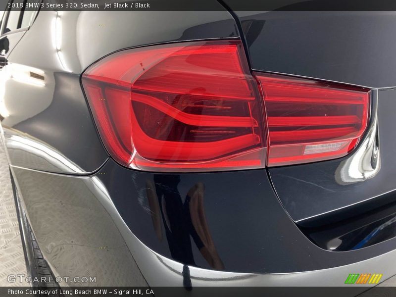 Jet Black / Black 2018 BMW 3 Series 320i Sedan