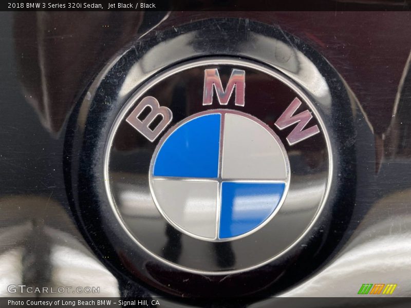 Jet Black / Black 2018 BMW 3 Series 320i Sedan