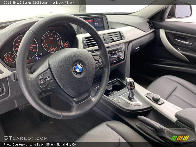 Jet Black / Black 2018 BMW 3 Series 320i Sedan