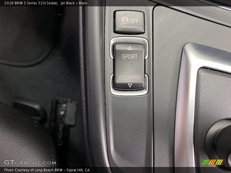 Jet Black / Black 2018 BMW 3 Series 320i Sedan