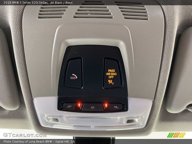 Jet Black / Black 2018 BMW 3 Series 320i Sedan