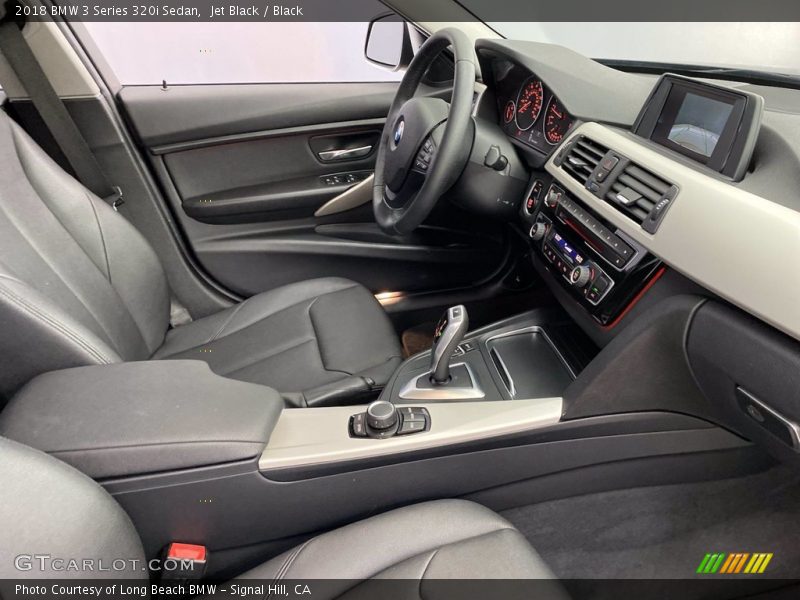 Jet Black / Black 2018 BMW 3 Series 320i Sedan