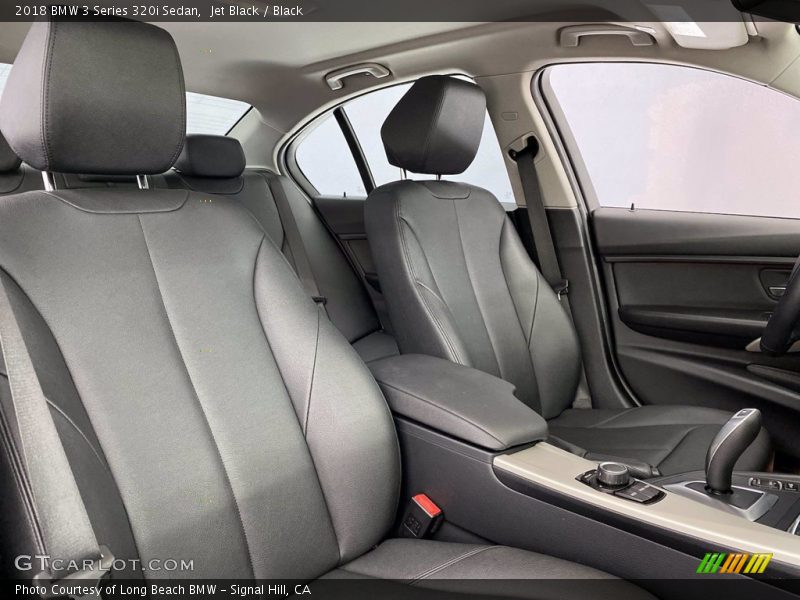Jet Black / Black 2018 BMW 3 Series 320i Sedan