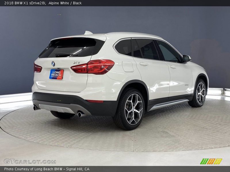 Alpine White / Black 2018 BMW X1 sDrive28i