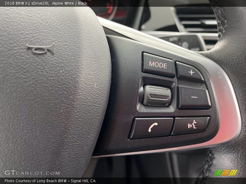 Alpine White / Black 2018 BMW X1 sDrive28i