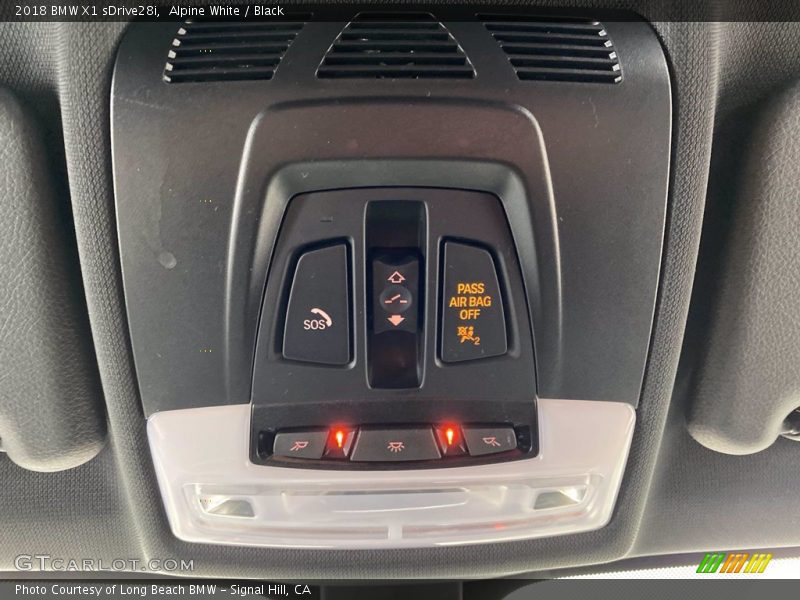 Alpine White / Black 2018 BMW X1 sDrive28i