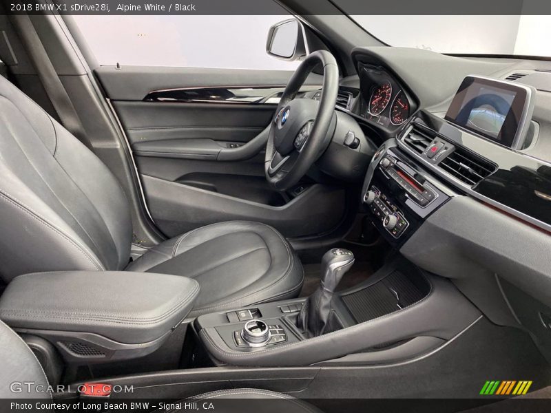 Alpine White / Black 2018 BMW X1 sDrive28i