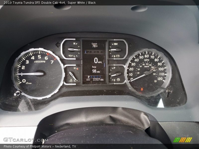 Super White / Black 2019 Toyota Tundra SR5 Double Cab 4x4