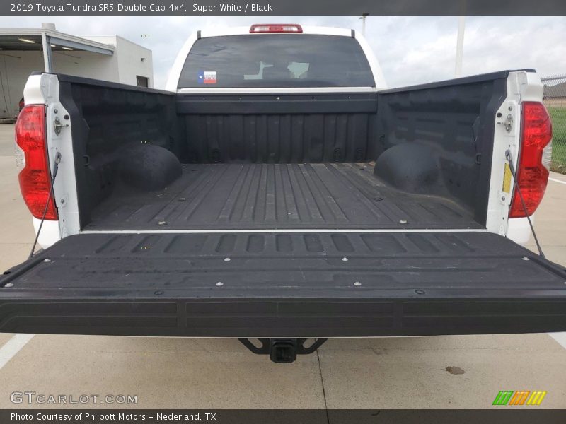 Super White / Black 2019 Toyota Tundra SR5 Double Cab 4x4