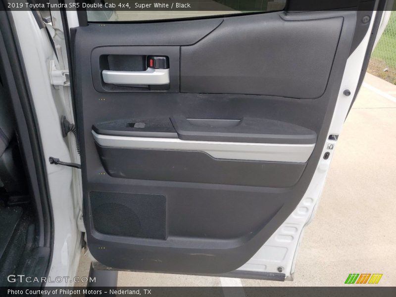 Super White / Black 2019 Toyota Tundra SR5 Double Cab 4x4
