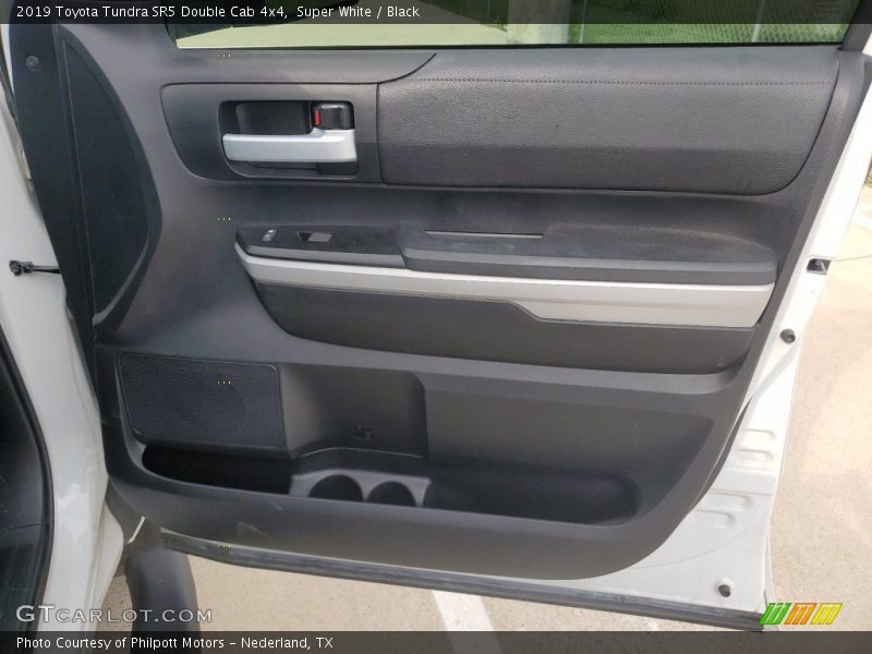 Super White / Black 2019 Toyota Tundra SR5 Double Cab 4x4