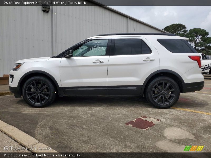 Oxford White / Ebony Black 2018 Ford Explorer XLT