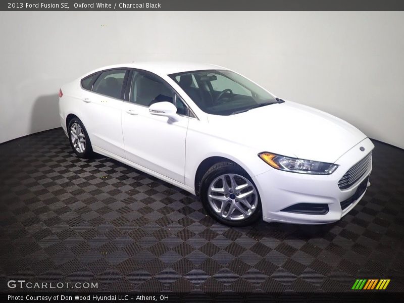 Oxford White / Charcoal Black 2013 Ford Fusion SE