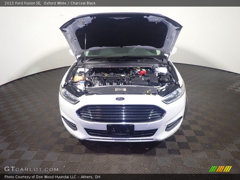 Oxford White / Charcoal Black 2013 Ford Fusion SE