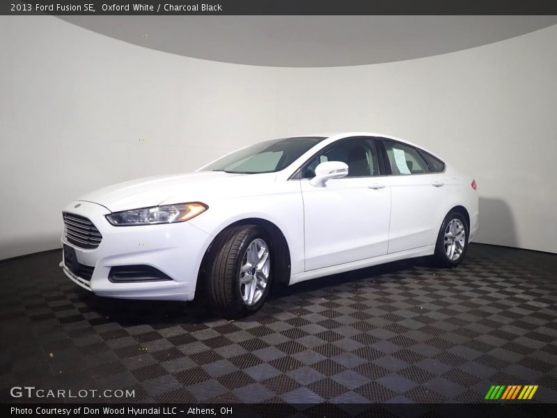 Oxford White / Charcoal Black 2013 Ford Fusion SE