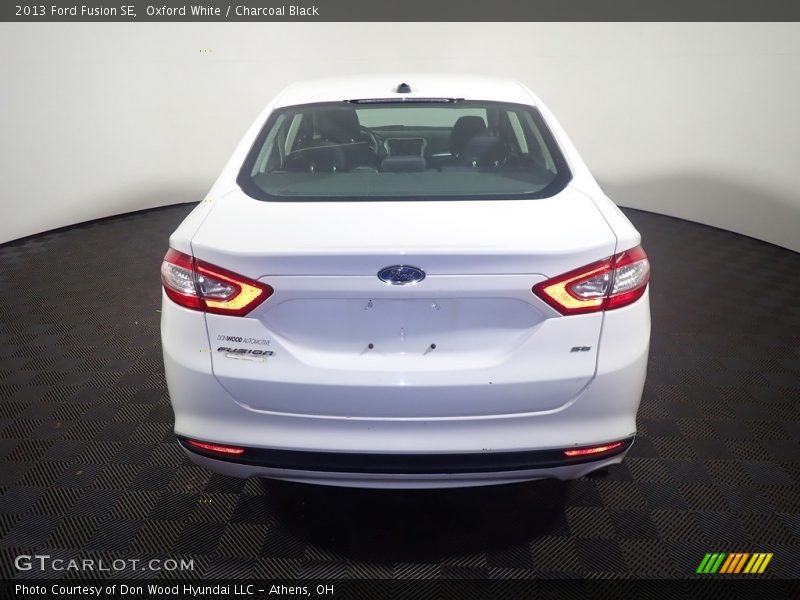 Oxford White / Charcoal Black 2013 Ford Fusion SE
