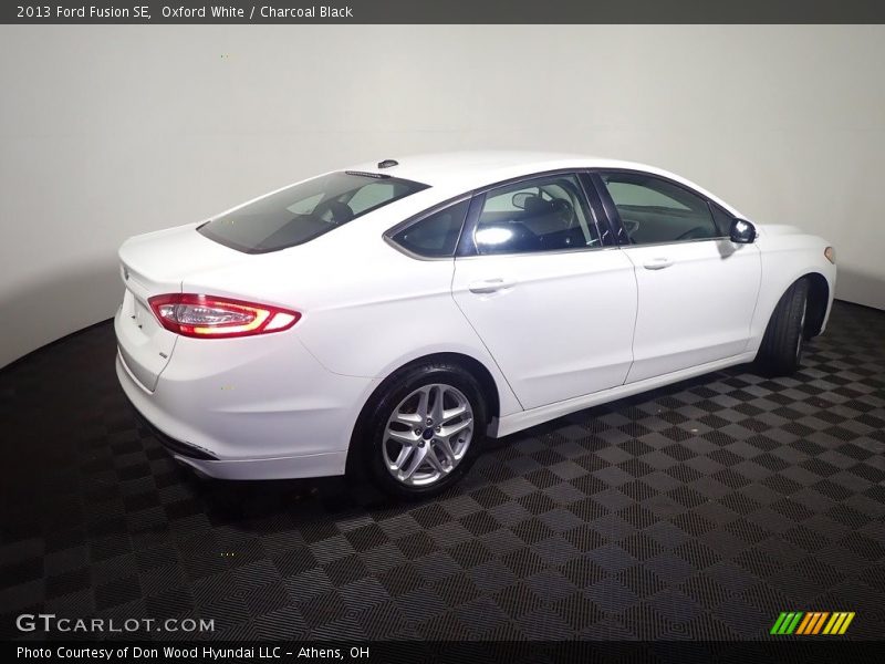 Oxford White / Charcoal Black 2013 Ford Fusion SE