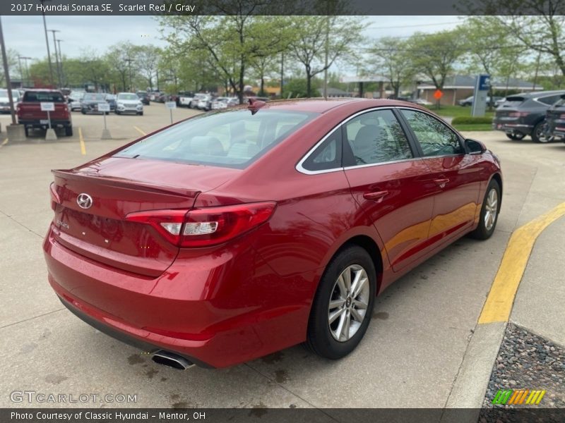 Scarlet Red / Gray 2017 Hyundai Sonata SE