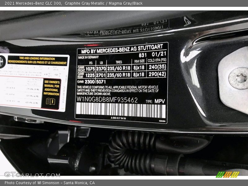 Graphite Gray Metallic / Magma Gray/Black 2021 Mercedes-Benz GLC 300